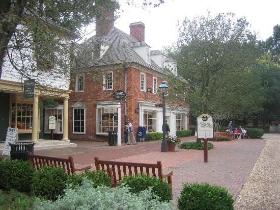 Williamsburg Village